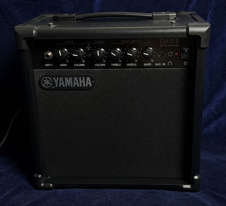 Комбоусилитель YAMAHA