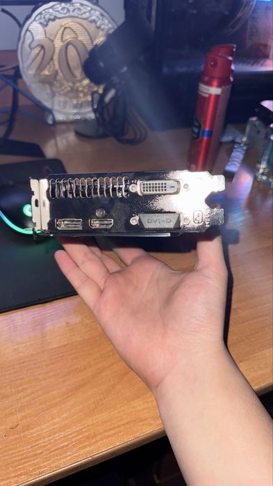 GTX 1060 3GB видеокарта