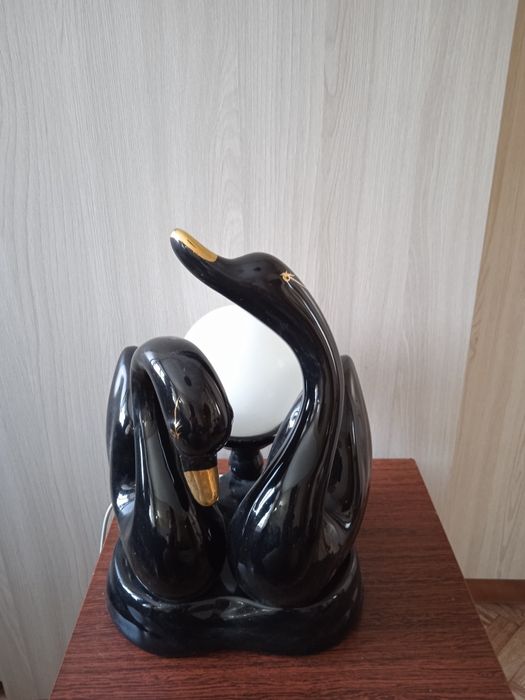 "Лебеди " светильник