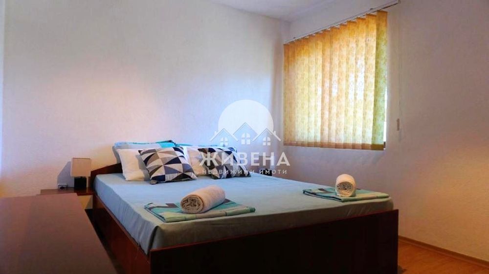 Продава къща с басейн, с.Соколово, обл. Добрич