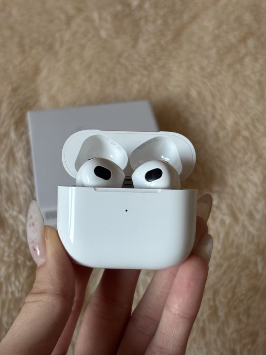 Продаю AirPods 3rd