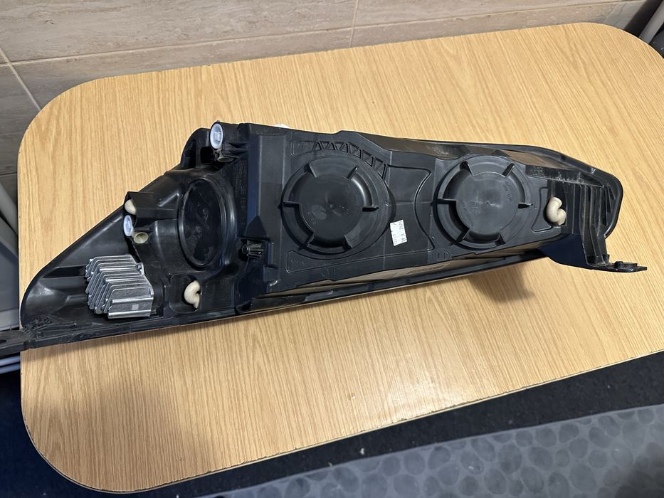 Far dreapta ford focus 4 led lumina de zi si faza scurta