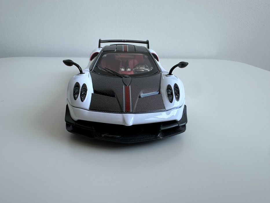 Macheta auto Pagani Huayra BC 1/24