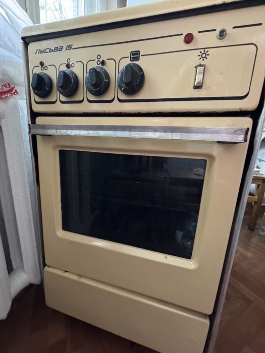 Продам электро плиту