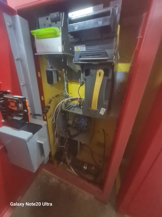 Терминалы платёжные продаётся.