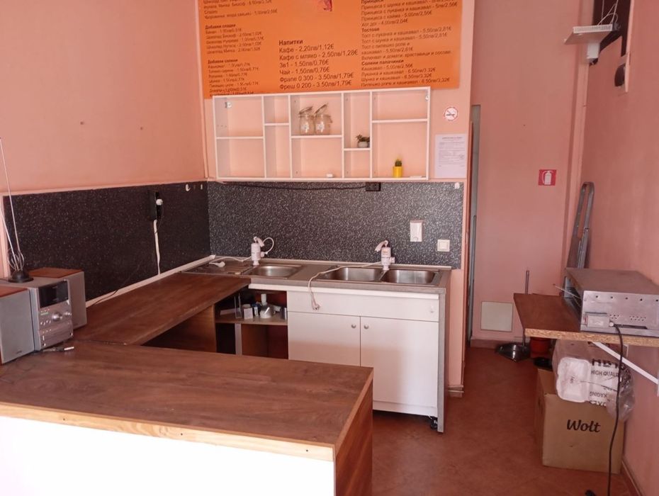 30 кв.м на Опълченска за кафе/бърза храна – топ поток и видимост