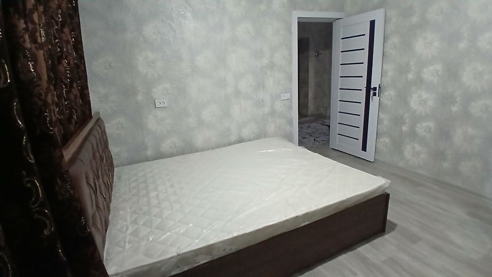 Sartepoda 3 xonali uyni bir xonasiga 2 ta oʻgʻil bola kerak