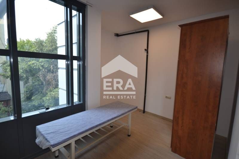 Дава се под наем Офис в Хасково, Център - 25 кв.м за 195 € - Снимка #11