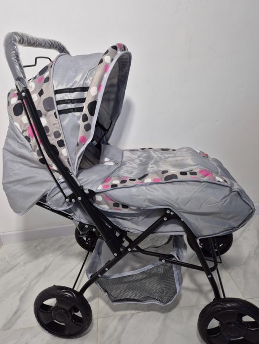 Прогулочная коляска лето/зима