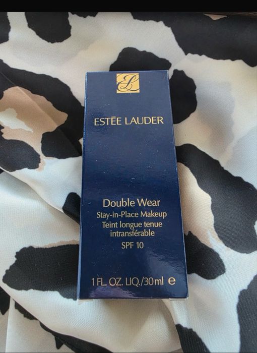 Fond de ten estee lauder varianta veche