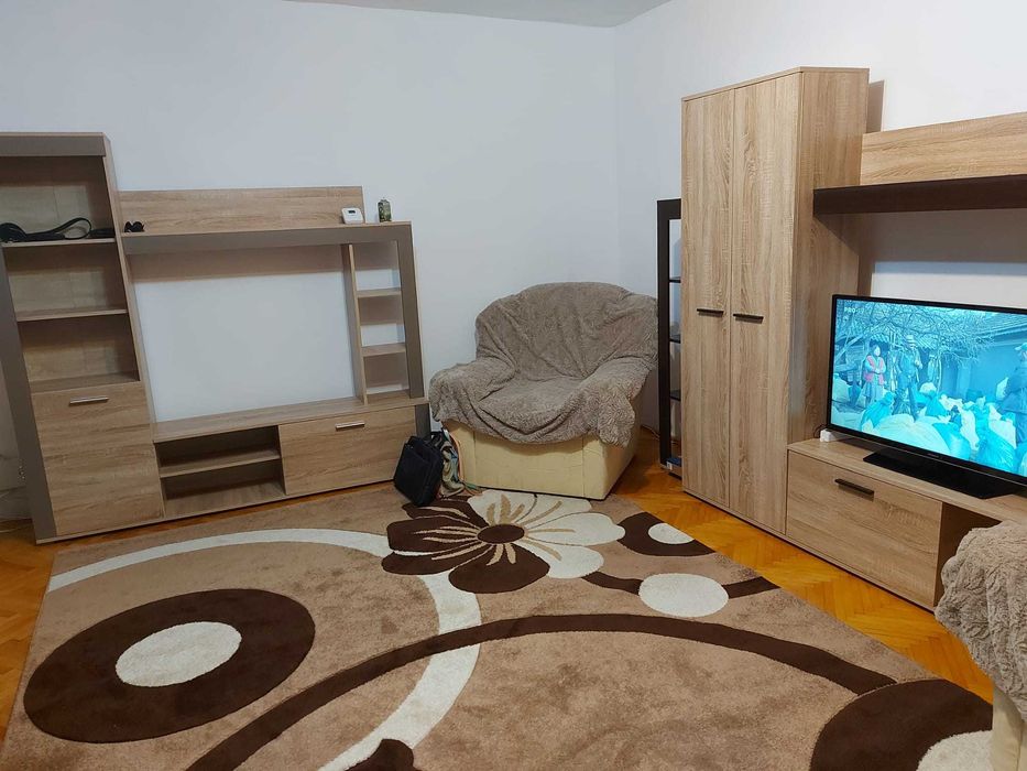 Proprietar inchiriez apartament