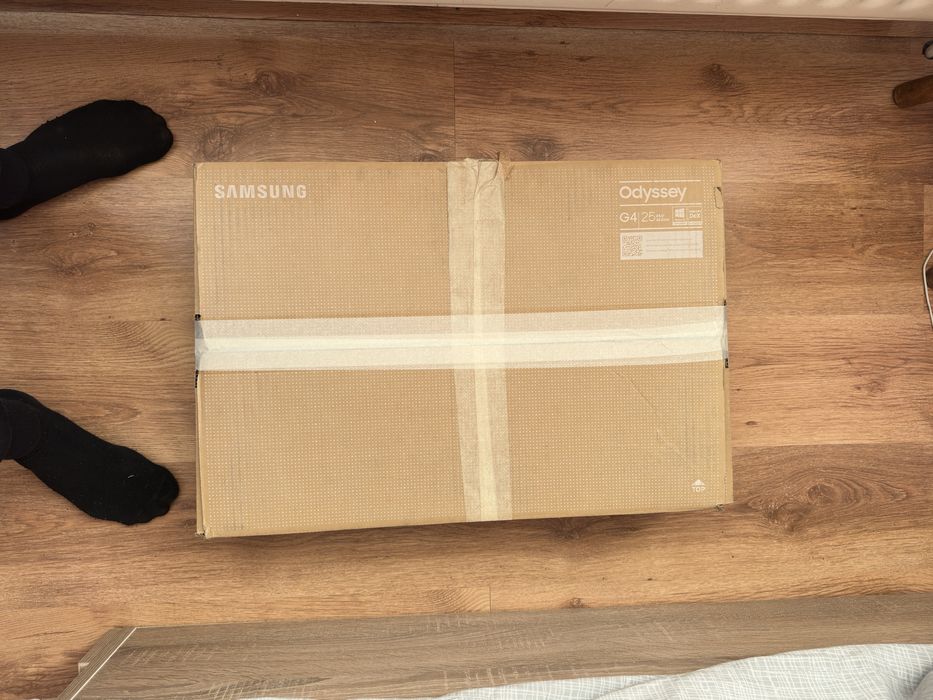 Samsung Odyssey G4 240hz геймърски монитор