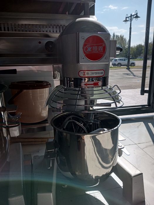 Meksir 30 litrli boshqa xillari ham bor garantiya bor 3 ta nasatkali