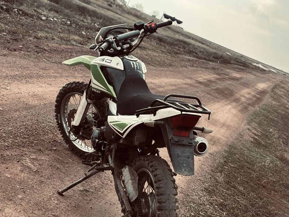 Продам эндуро 250 кубов