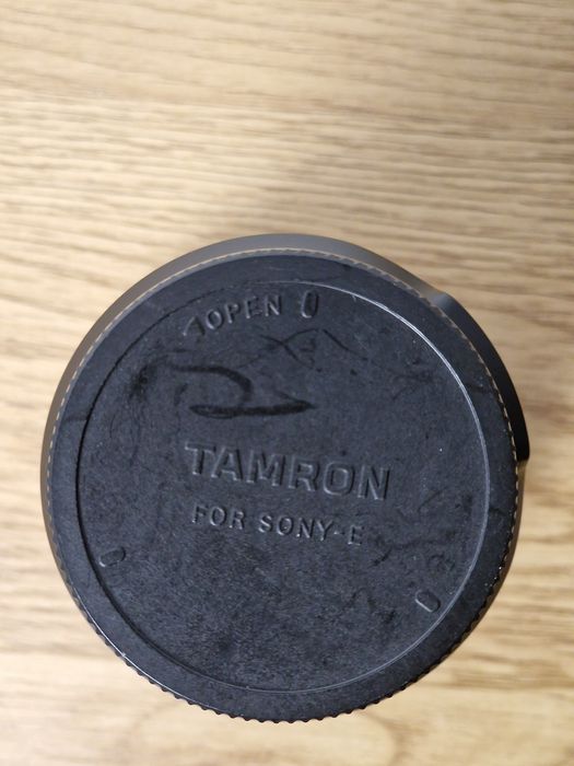 Tamron 17-50 f/4 Di III VXD pentru Sony Full Frame