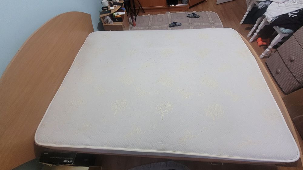 Продам шкаф и кровать