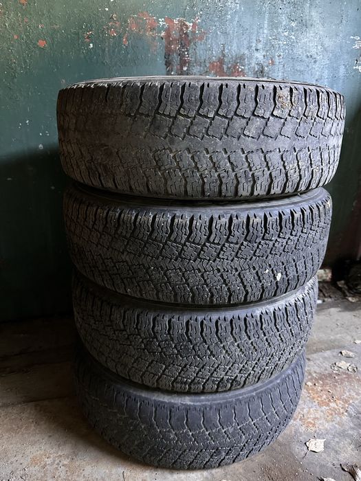 Продам резину 185/70 R14 с дисками