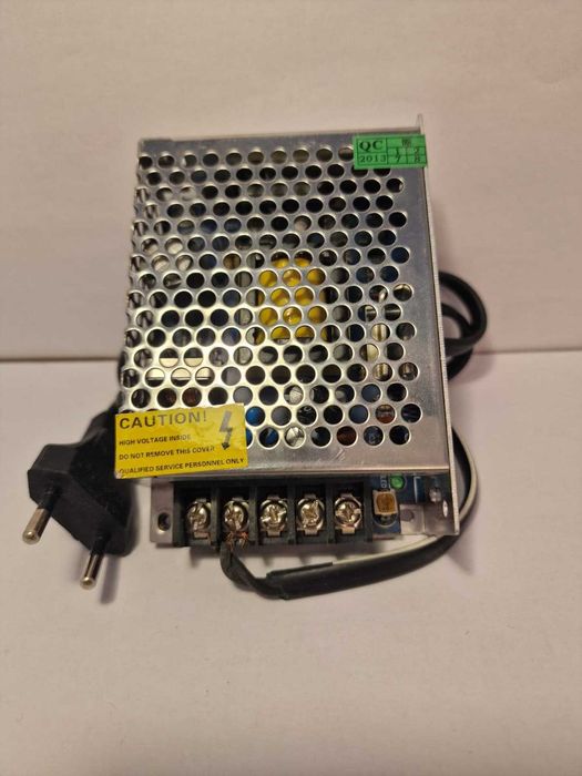 Sursa alimentare 12V - 2 bucati