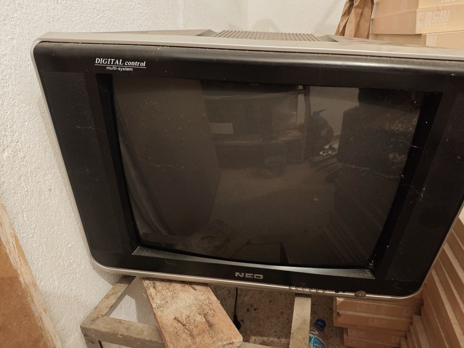 Телевизор НЕО кинескоп