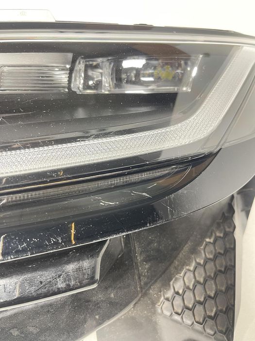 Ляв фар за range rover velar l560 - j8a213w030lf