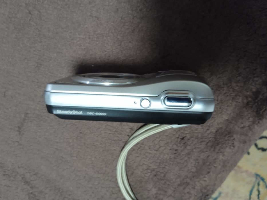 Продам фотоапарат Sony DSC-S5000