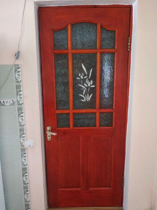 Продам двери б/у