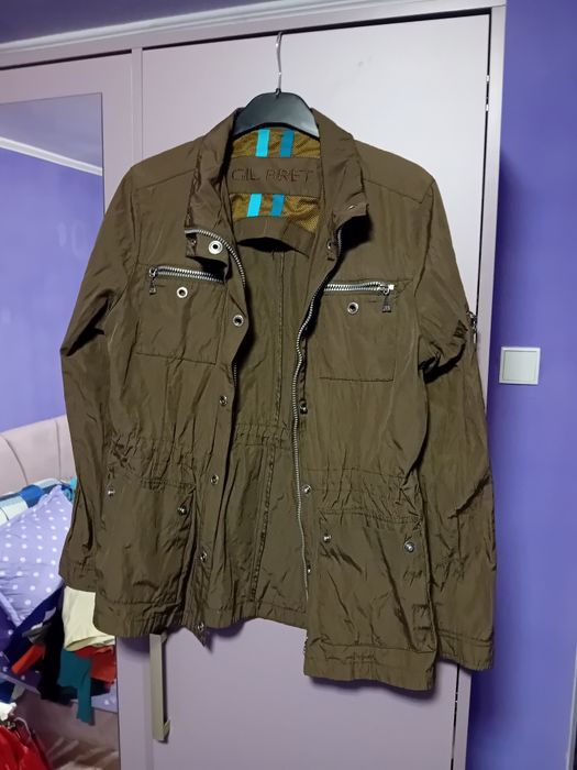 Vând geci dama și barbati