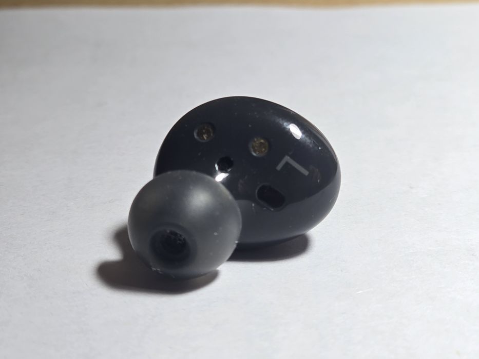 Galaxy buds 2. L