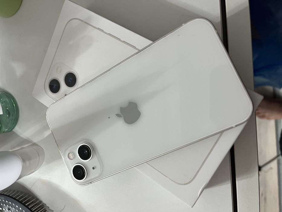 Айфон 13 иделный сост