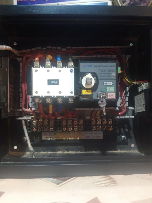 Продаю АВР трех фазный