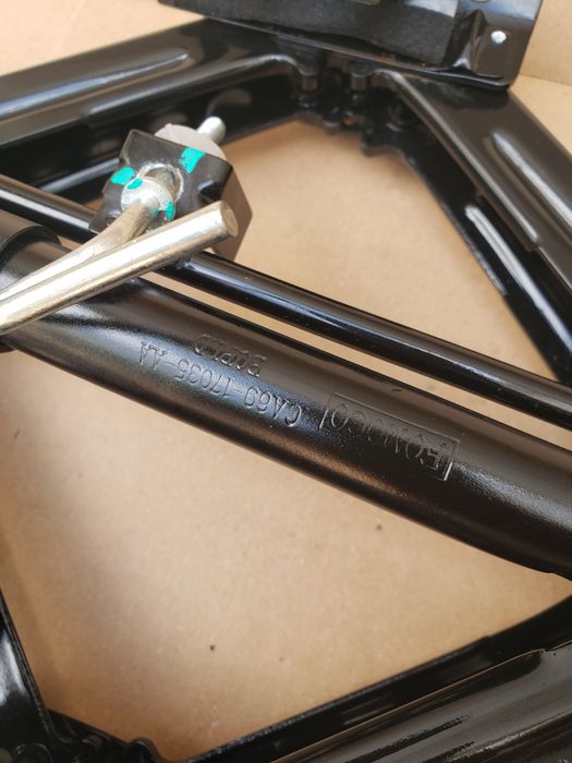 Kit pana cric cheie ford original