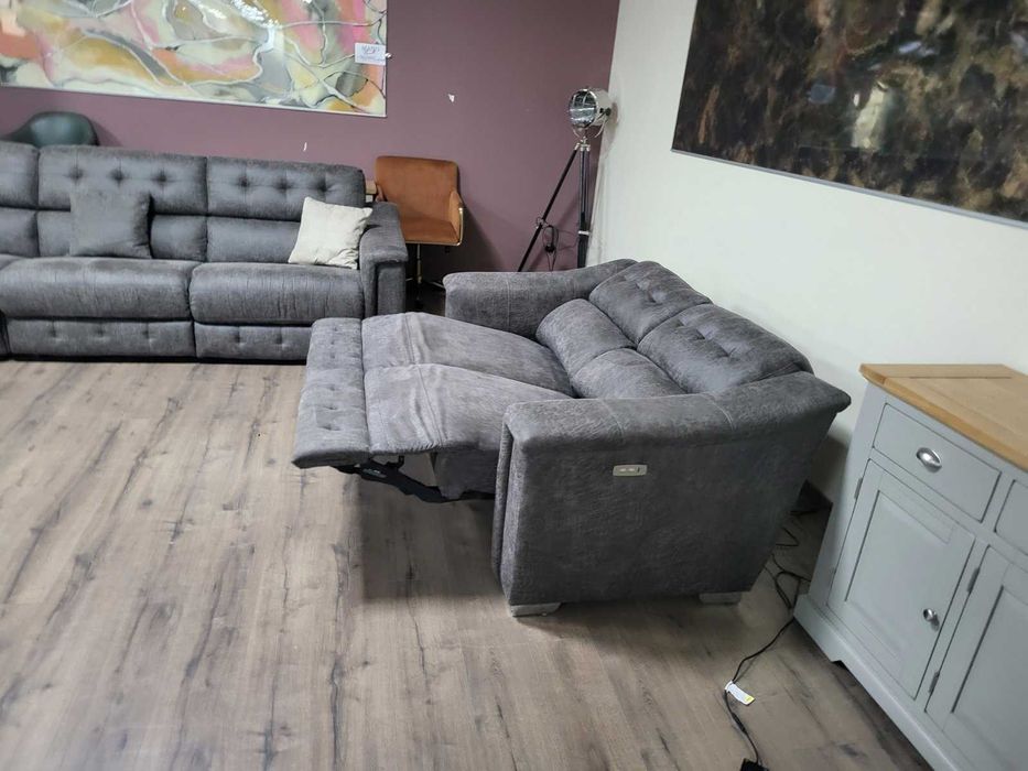 Кафяв комплект дивани от плат четворка и двойка La-z-boy