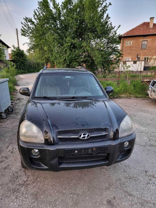 Hyundai Tucson 2.0 CRDI/Navi/Лети джанти 16/ На части