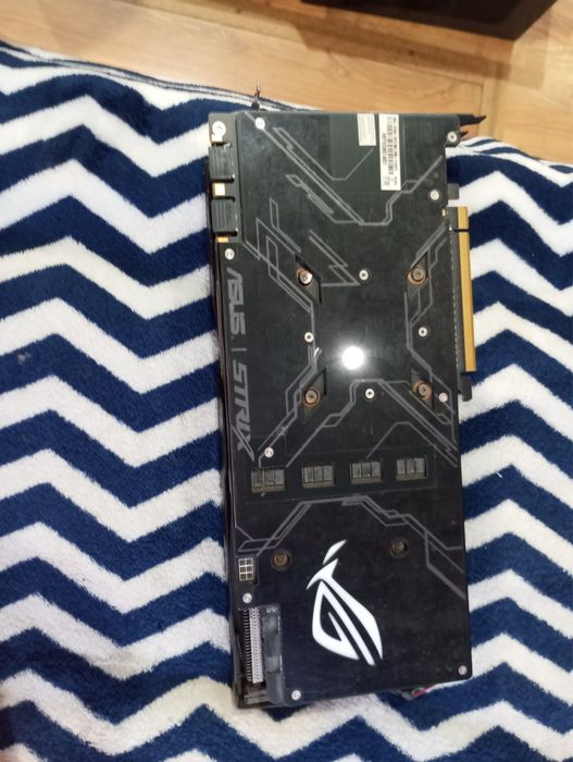 Видеокарта Asus GeForce GTX 1080 ROG Strix 8Gb
