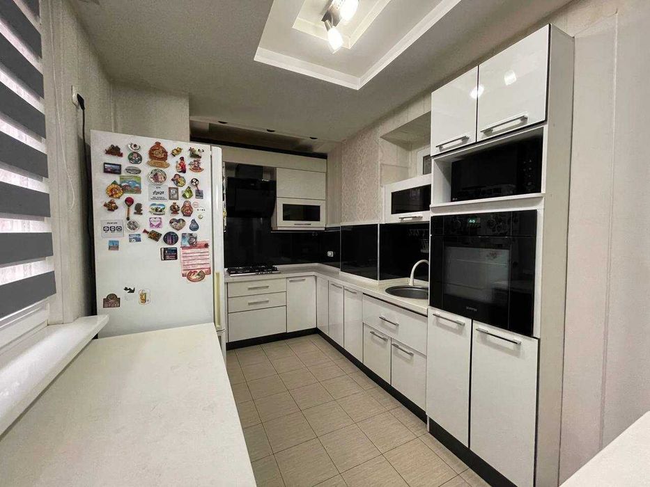 Центр Мирабада | Метро Ойбек | ул. Шахрисабз  3-комнатная квартира;