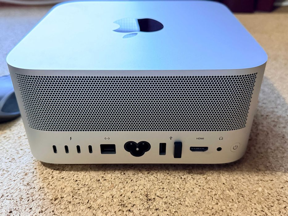 MAC STUDIO M1 MAX \ МАК СТУДИО \ 32GB RAM \ 24 GPU \ 10 CPU \ 512GB HD \ КАТО НОВ