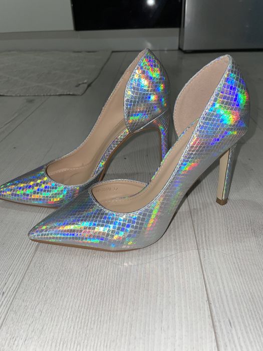 Дамски обувки на ток 37, металик/ сив цвят