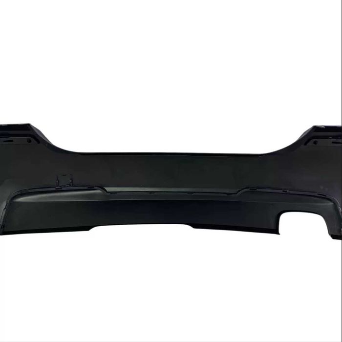 Задна броня M-Tech за BMW F10 с/без отвори за парктроник, грундирана