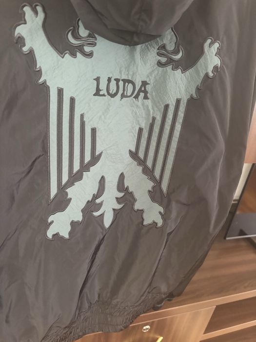 Luda яке/ветровка много запазена!