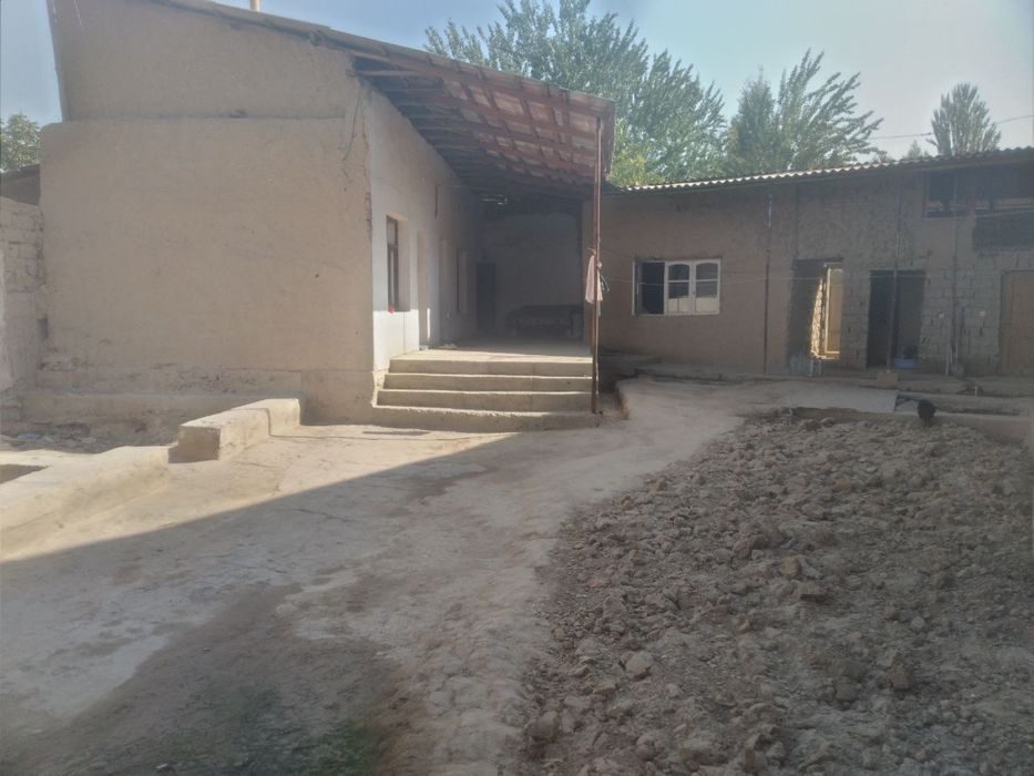 Гийос умаровда 3 хонали уй сотилади giyos umarov keles