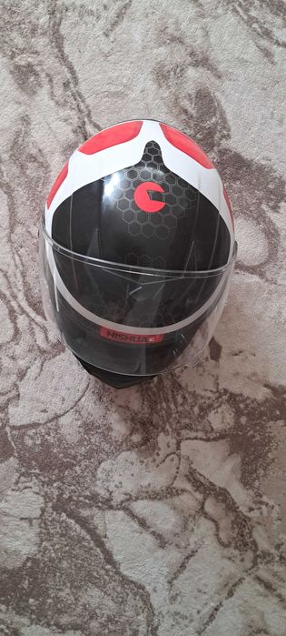 Продавам две каски