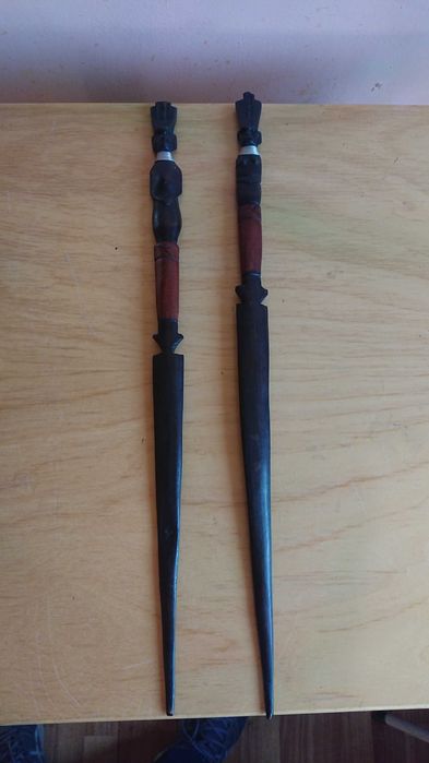 Sabie sculptata lemn Abanos