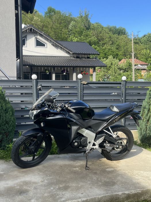 Honda cbr 125 jc50 (16ani)