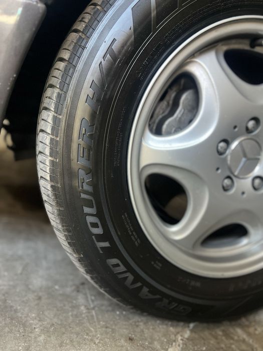 Оригинал 235/60/16 на 140 мерс