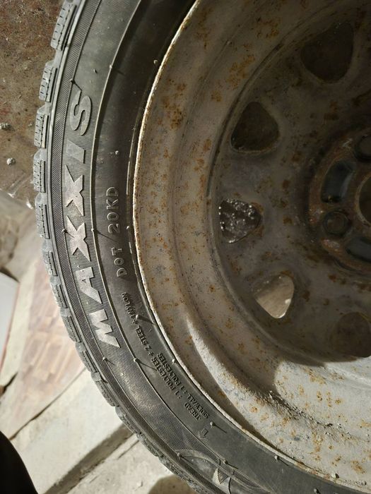 Зимни гуми Maxxis 165 60 14