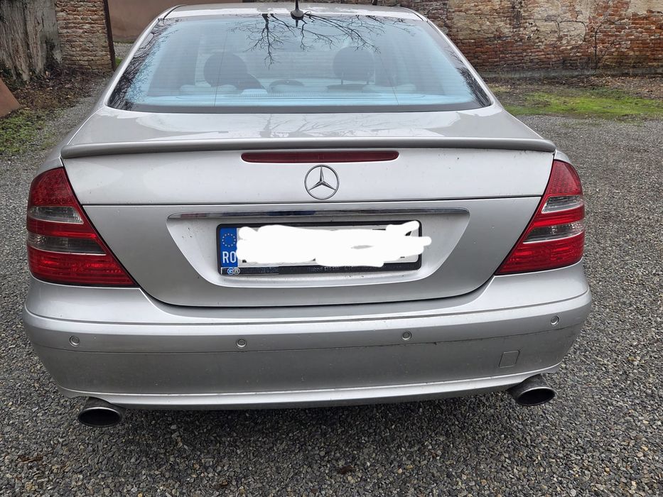 Mercedes W211, an 2002