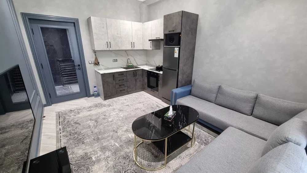 СРОЧНО только для семей сдаётся  3Х комн квартира на Метро Минор ! 640