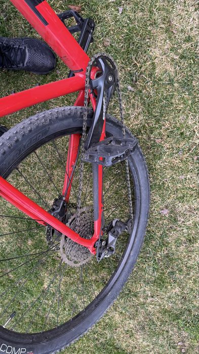 TREK MARLIN 7   2023