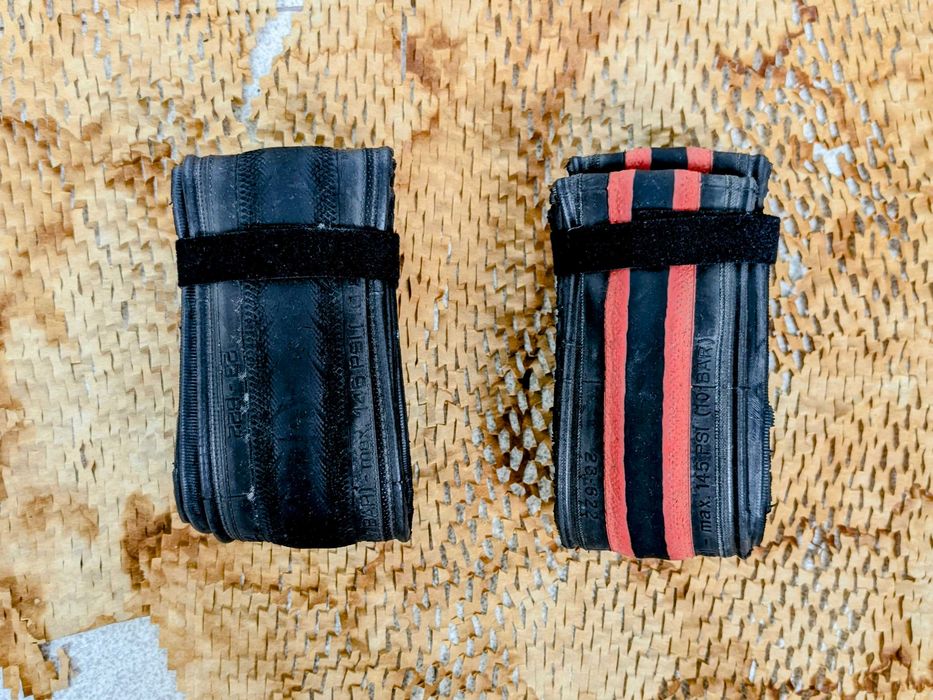 2 броя шосейни гуми Vittoria 700x23C