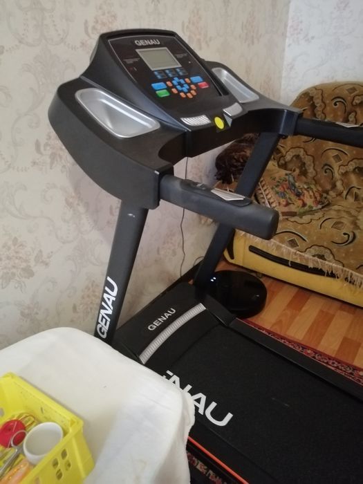 Продам беговую дорожку